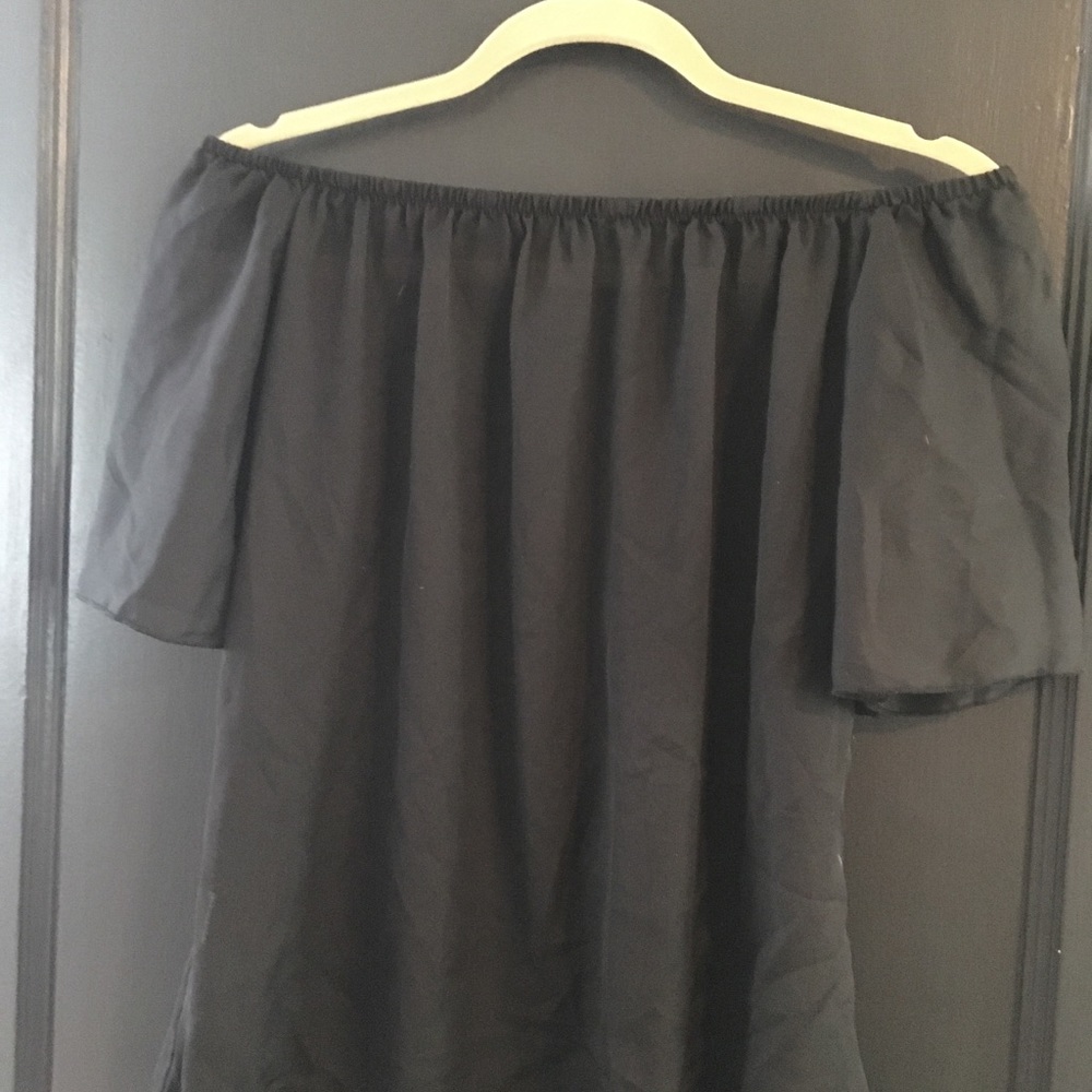 Off the shoulder black blouse - Picture 2 of 5